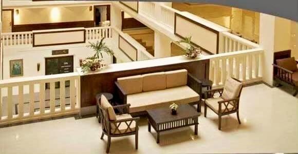 โรงแรม โรยัลเพนนินซูลา