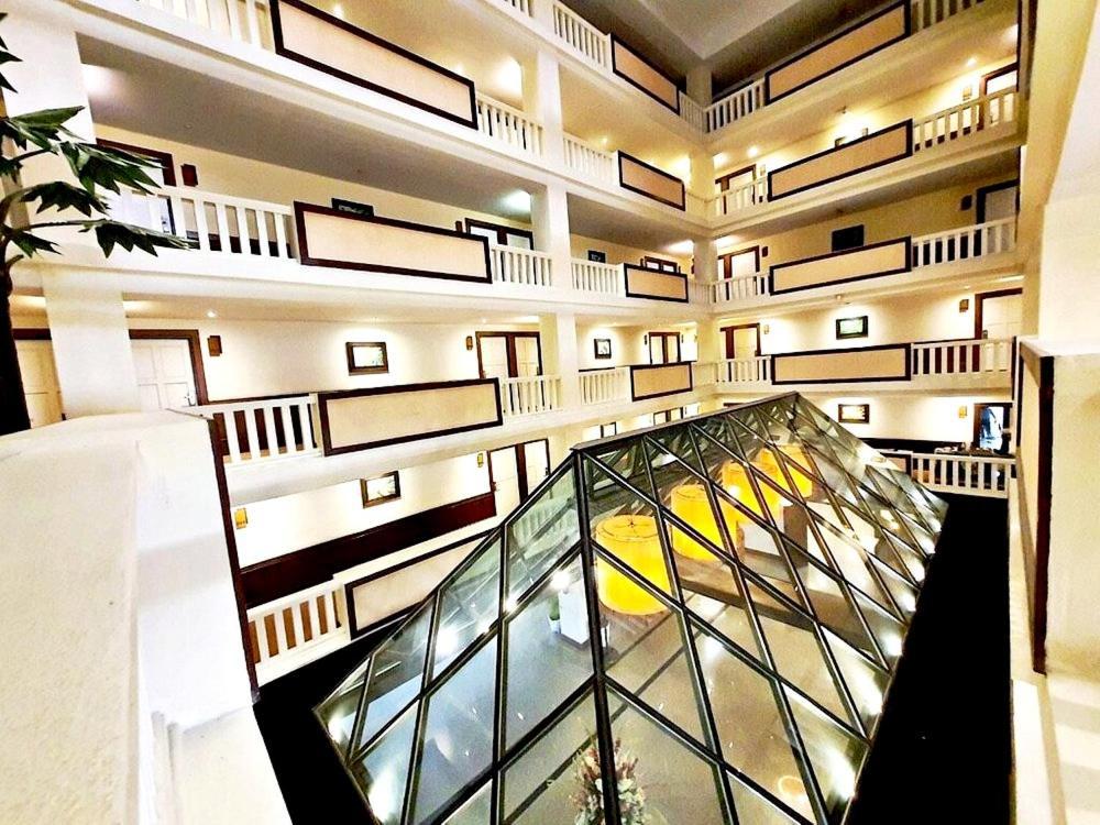 โรงแรม โรยัลเพนนินซูลา เชียงใหม่
