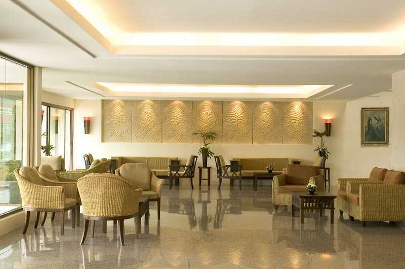 Отель Royal Peninsula Chiangmai 3*