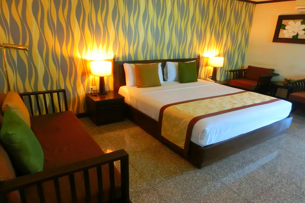 Отель Royal Peninsula Chiangmai 3*