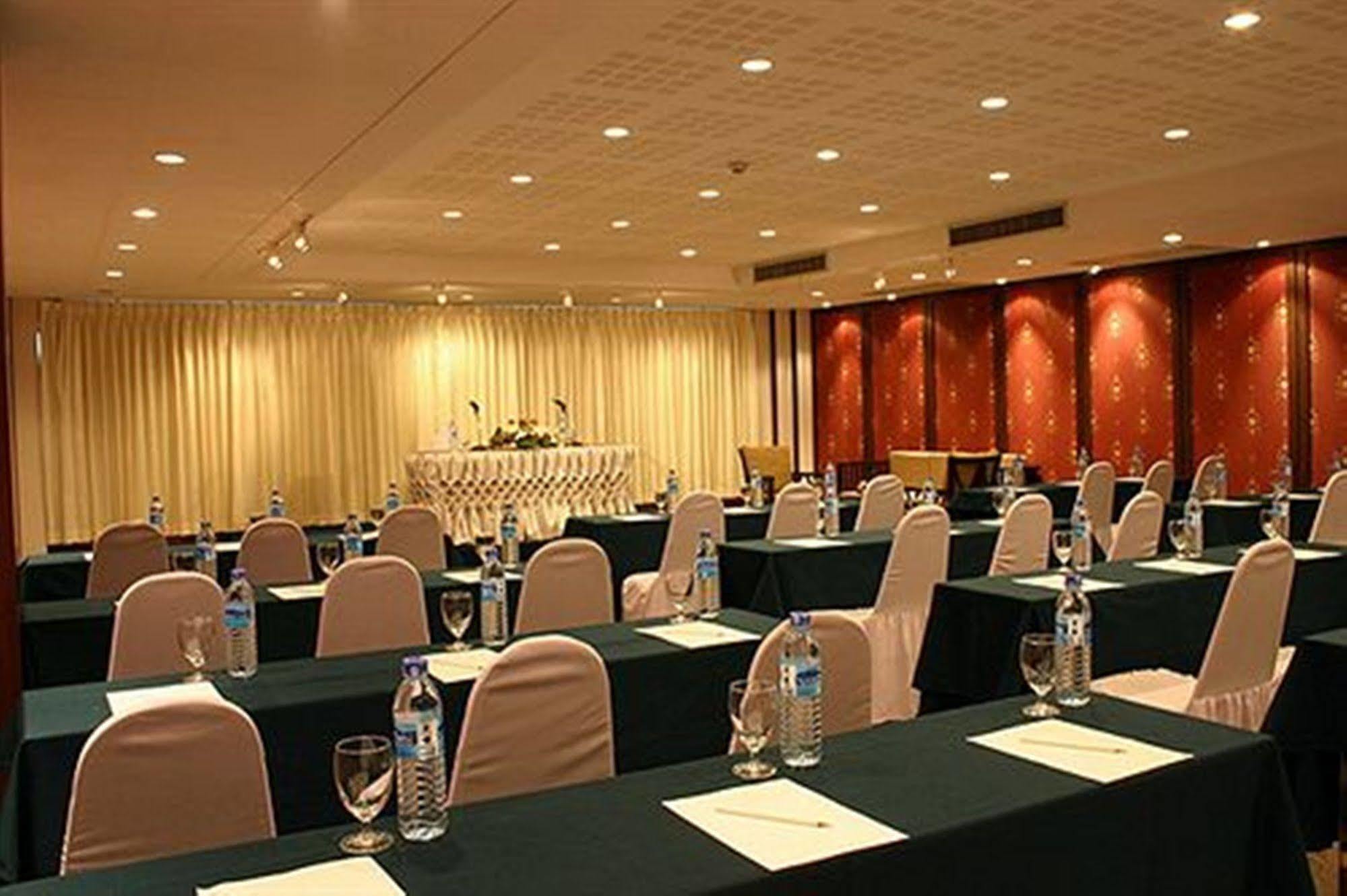 Royal Peninsula Chiangmai Отель 3*