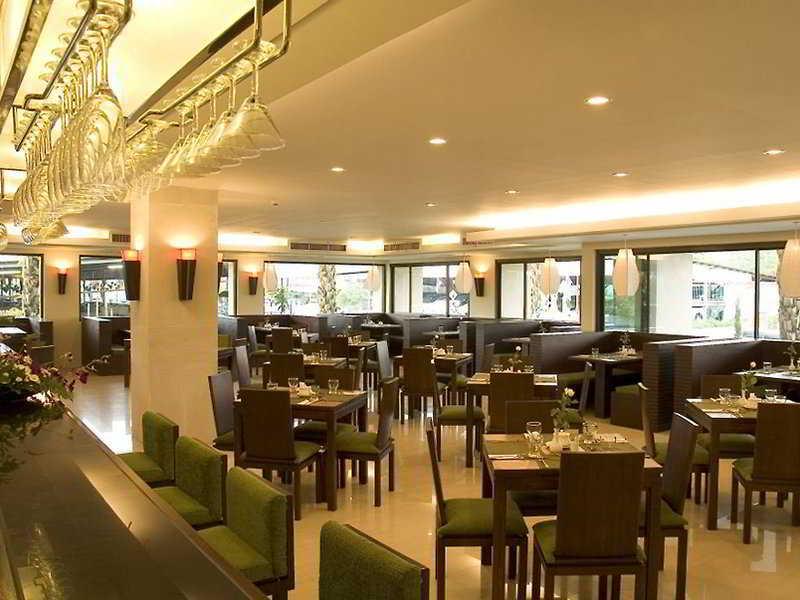 होटल Royal Peninsula Chiangmai 3*